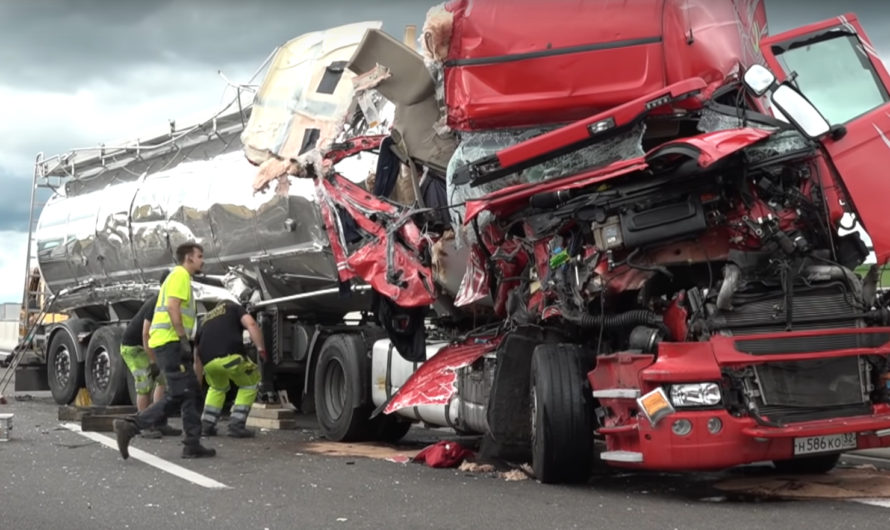 ð´ A6: 2x LKW Crash in 24h ð´ Total zerfetzte Fahrerkabine Tanklastzug + Eingeklemmter im Sattelzug ðð