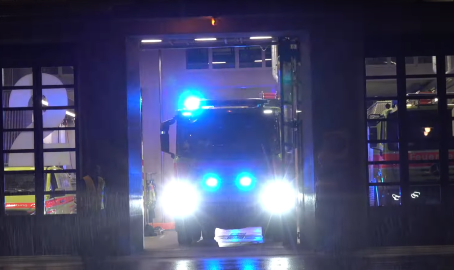 ð¨ Alarm für Schutz & Rettung in Zürich ð¨ | ð Feuerwehr rückt aus – 2 Perspektiven ð
