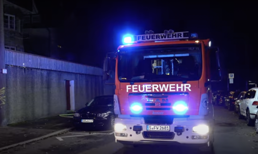 ð¥ Kleinbrand in S-Ost ð Löscharbeiten durch die Feuerwehr Stuttgart
