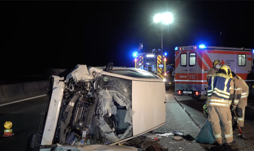 ð A8: Schwerer Unfall mit 4 Verletzten ð | ð Feuerwehr Rutesheim & Leonberg im Einsatz