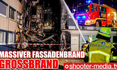 ð¥ ð GROSSBRAND: MASSIVER FASSADENBRAND ð ð¥ | Großeinsatz in der Innenstadt